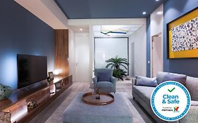 Charming Luxurious Flat With Garage By Host Wise